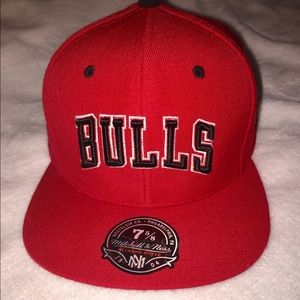 (SOLD) Mitchell & Ness Chicago Bulls Fitted Cap